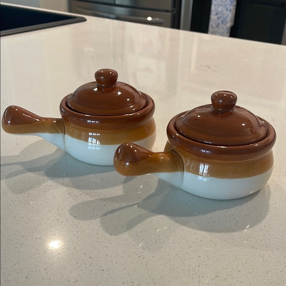 Brown and Cream Stoneware Set with Glazed Finish